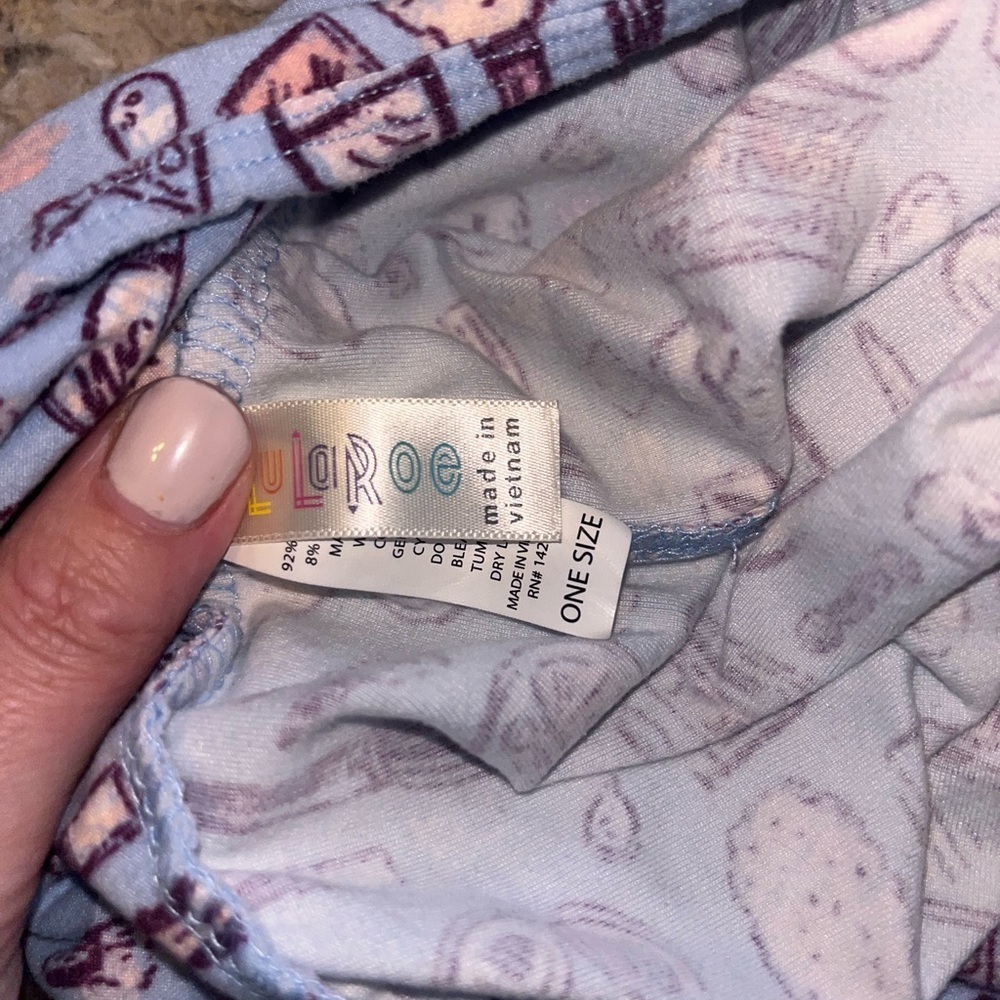 LuLaRoe Leggings with Blue and Purple makeup Pattern - Picture 4 of 4